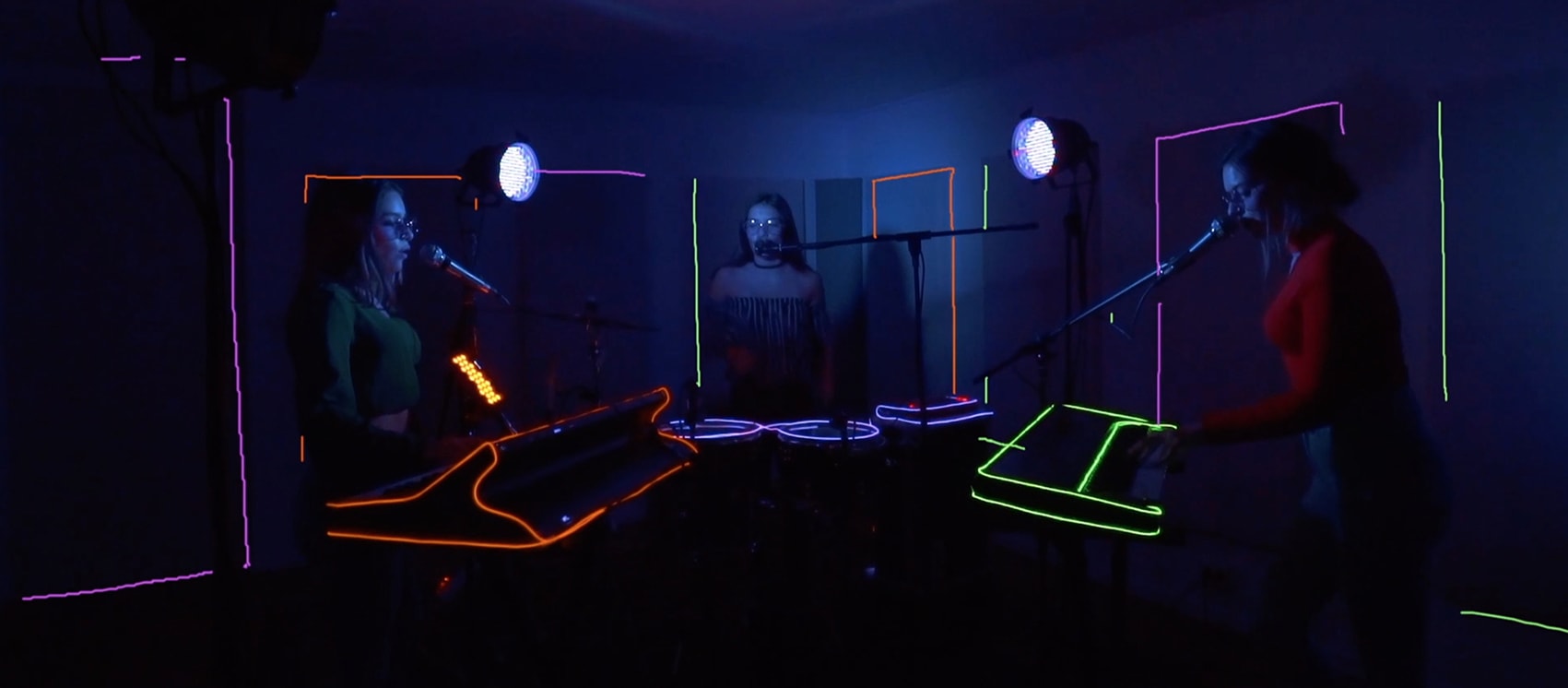 aome, aöme, soeurchant, 3filleschantent, LéanaJadeLynn, thunder, imaginedragons, coverthunder, videothunder, motion, theodeffaux, R5D,