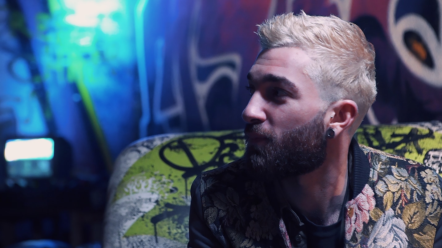 thehairtist, coiffeurbarbier, coiffeurdomicile, coiffeur77, barbier77, barbiervideo, coiffeurvideo, teintureblondhomme, blondteinturevideo, videoteinture,